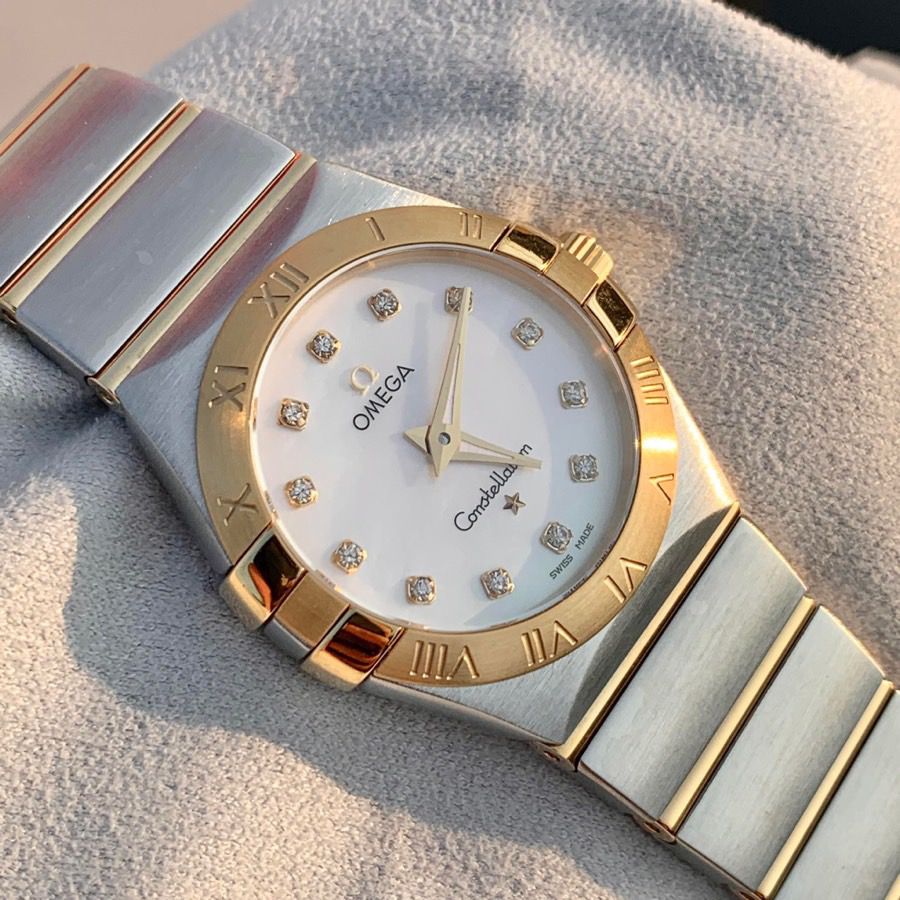 Omega Constellation Manhattan