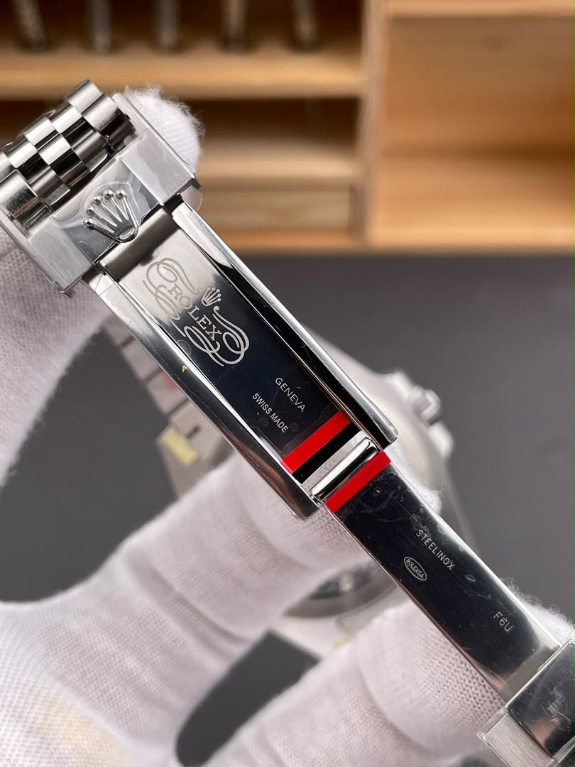 GMT-Master II Bruce Wayne