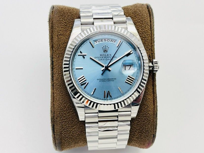 Rolex Day- Date 40 platinum