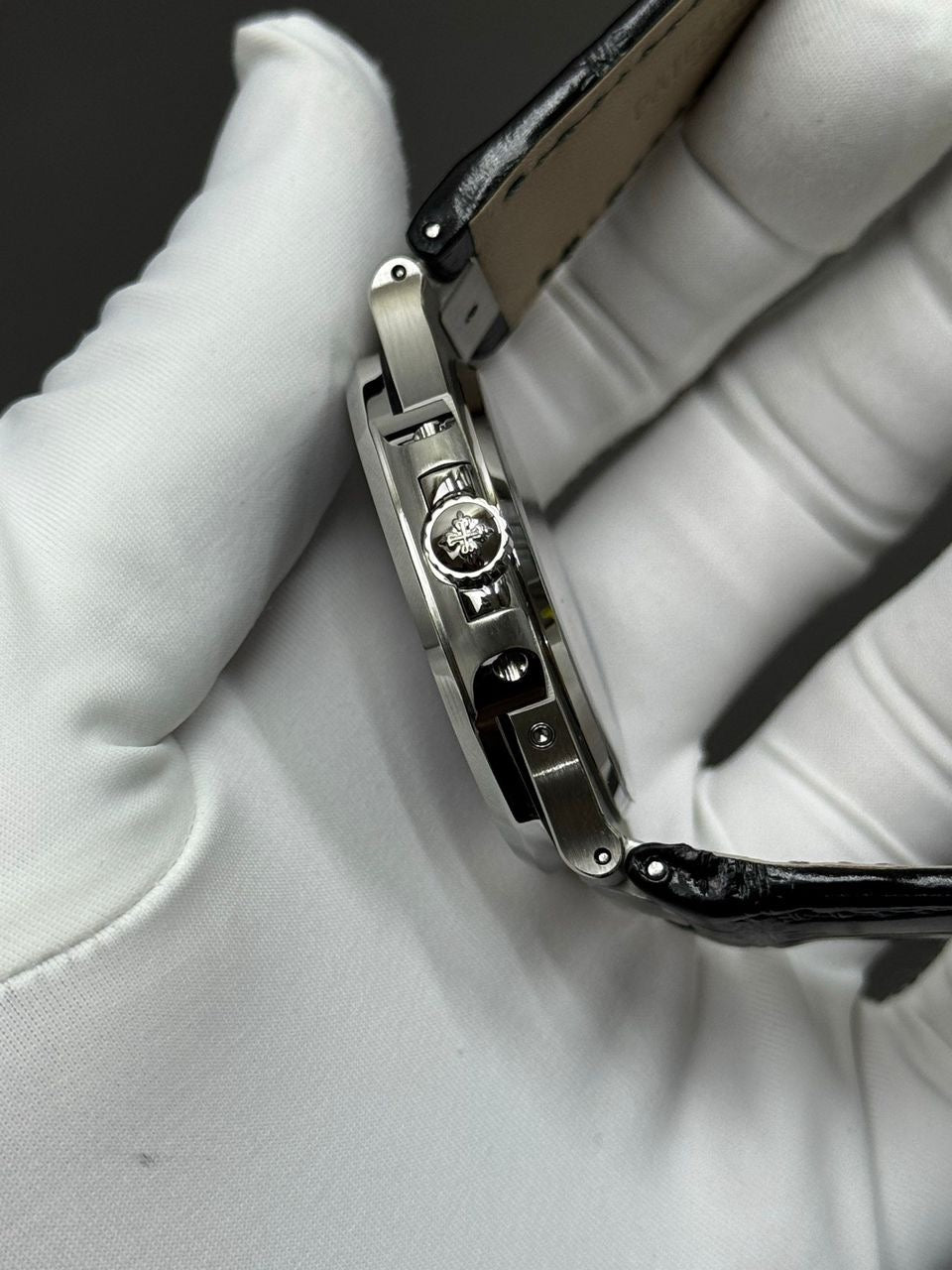 Patek Philippe Nautilus 5712G-001