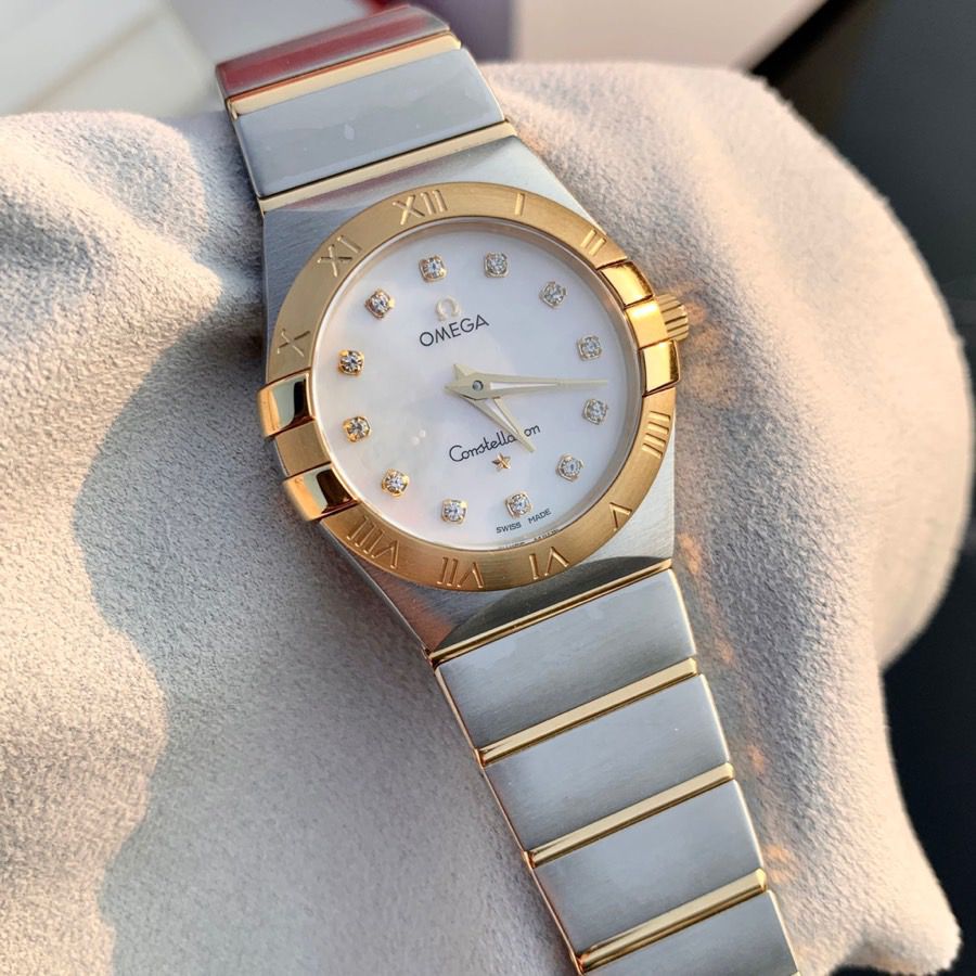 Omega Constellation Manhattan