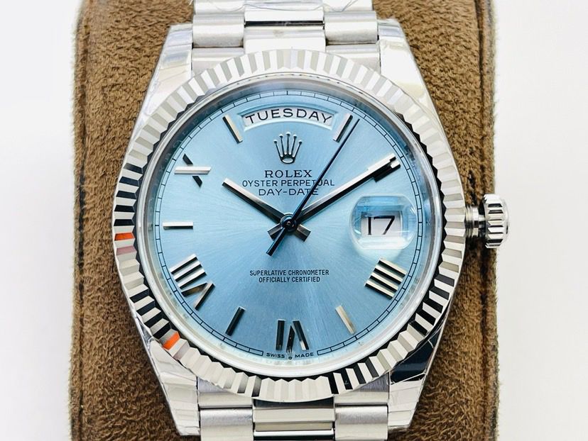 Rolex Day- Date 40 platinum