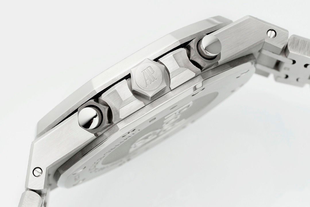 Audemars Piguet Royal Oak frosted gold