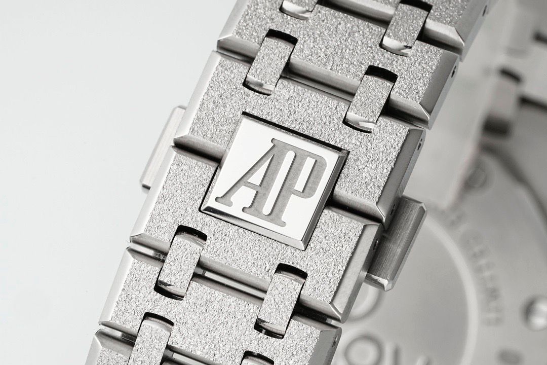Audemars Piguet Royal Oak frosted gold